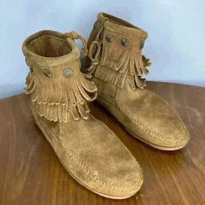 Minnetonka 693 Brown Suede Two Fringe Side Zip Womens Moccasin Ankle Boots Sz 6